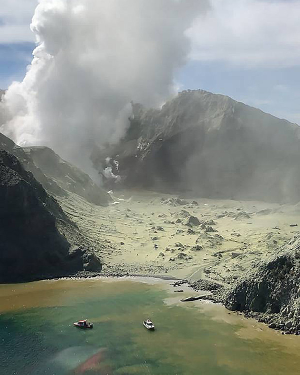 White Island Eruption Update White Island Volcan Map TVHGD White Island Eruption Update White Island Volcan Map TVHGD